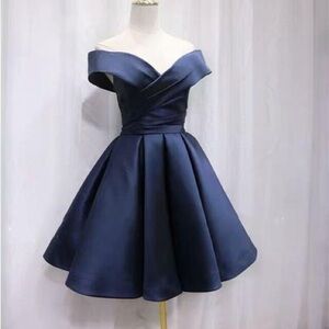 LS0208, simple short blue size 10